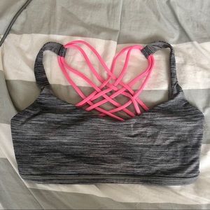 Lululemon free to be wild bra size 8 no cups